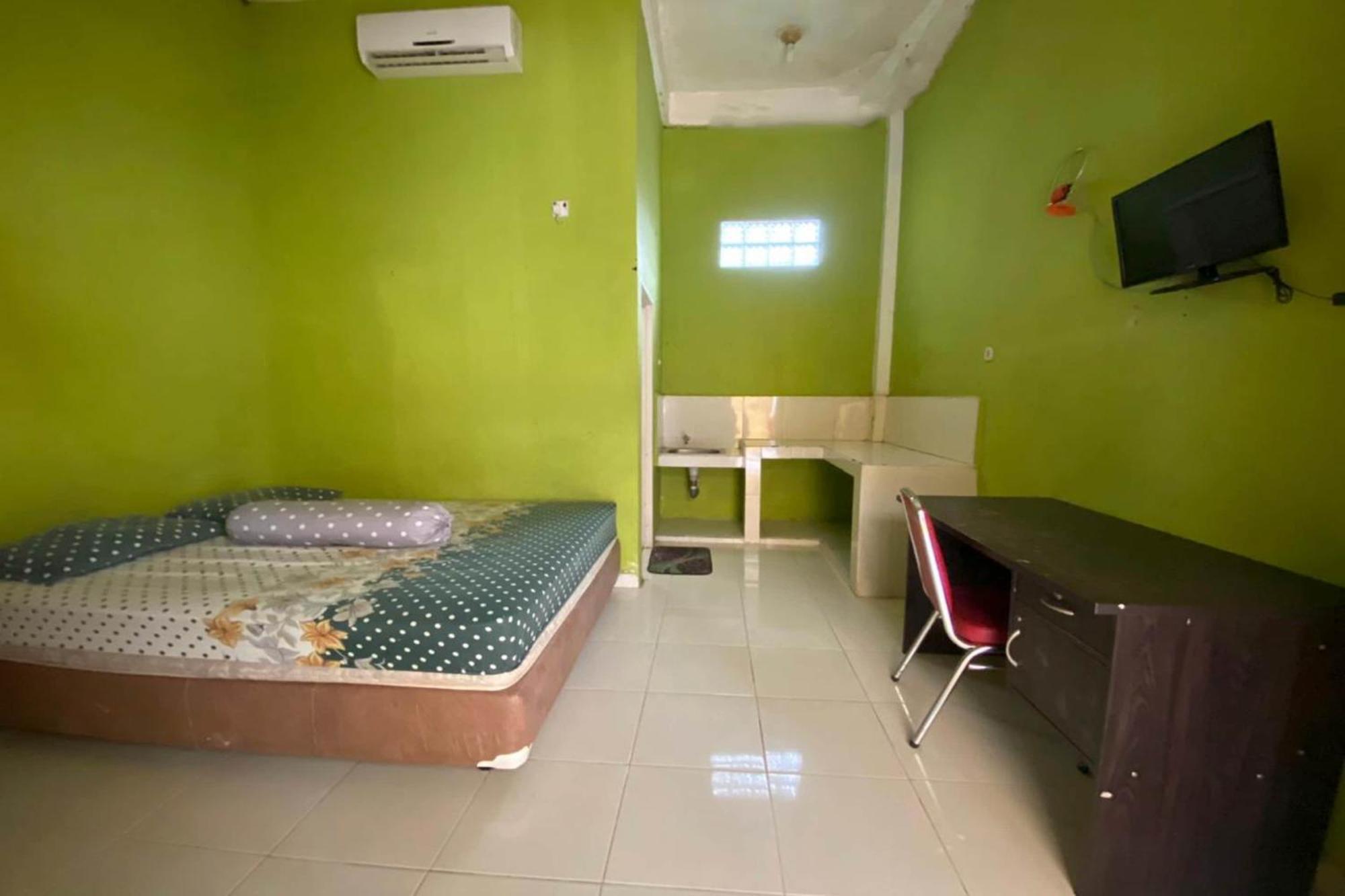 Hotel Oyo Life Afny Kost 1 Palembang Exterior foto